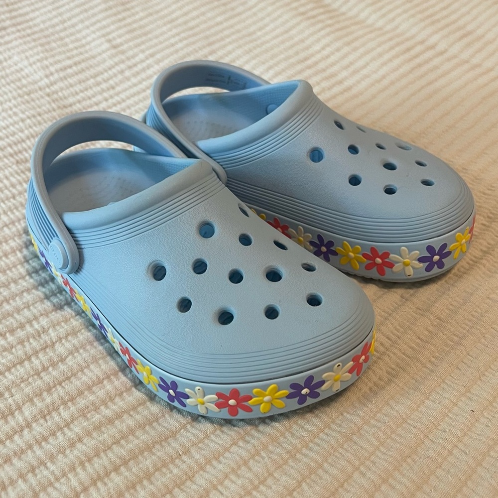 EUC: CROCS Kids Blue Clog with Floral Trim